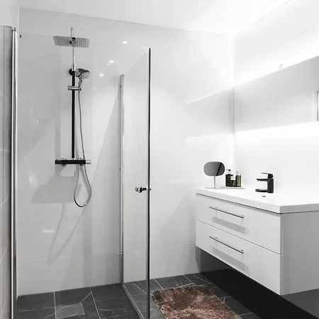 Large Modern Apartment, Next To Fish Market. Ko1 *